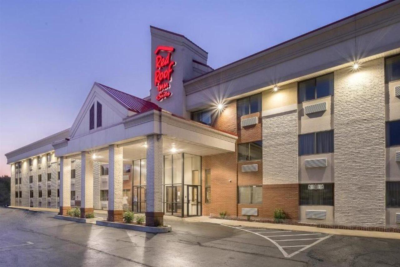 Red Roof Inn & Suites Cleveland - Elyria Exterior foto